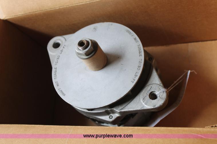 image for item J1432 Assorted parts and tools