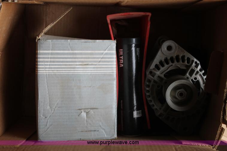 image for item J1433 Assorted parts and tools