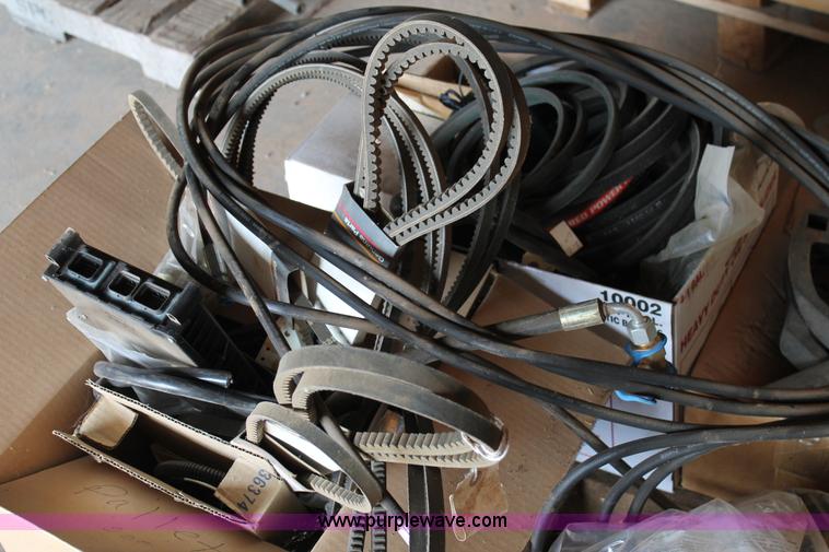 image for item J1433 Assorted parts and tools