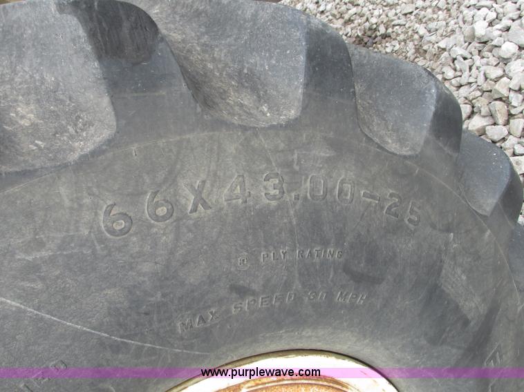 image for item J8716 2000 Sterling L8513 applicator truck