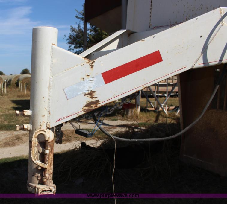 image for item K1200 2005 Coose livestock trailer