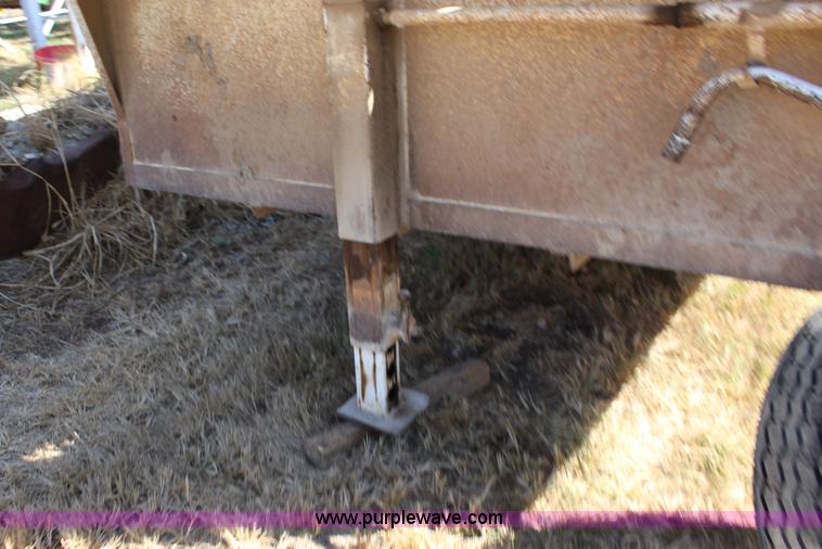 image for item K1200 2005 Coose livestock trailer