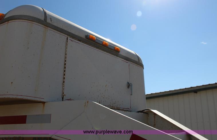 image for item K1200 2005 Coose livestock trailer
