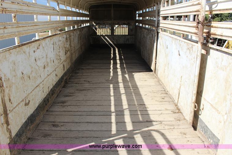 image for item K1200 2005 Coose livestock trailer
