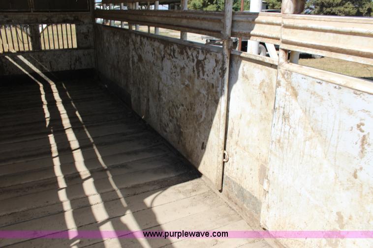 image for item K1200 2005 Coose livestock trailer