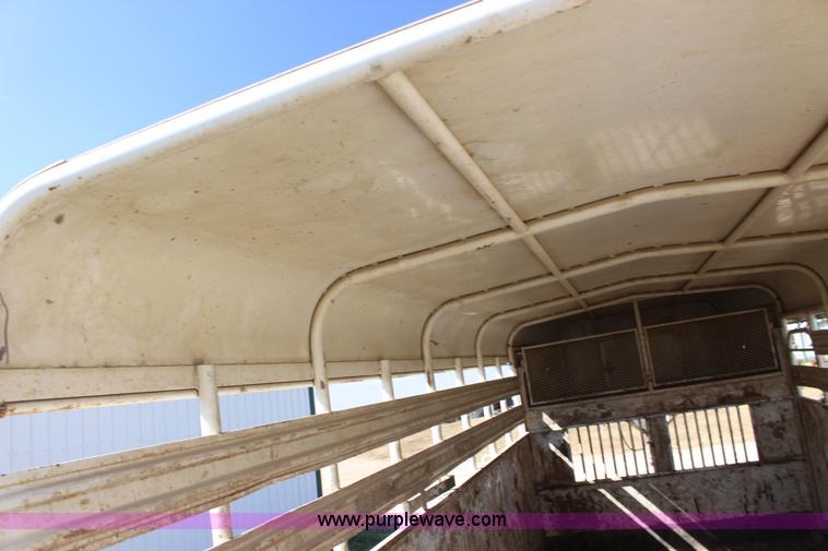 image for item K1200 2005 Coose livestock trailer
