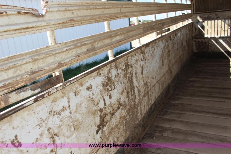 image for item K1200 2005 Coose livestock trailer