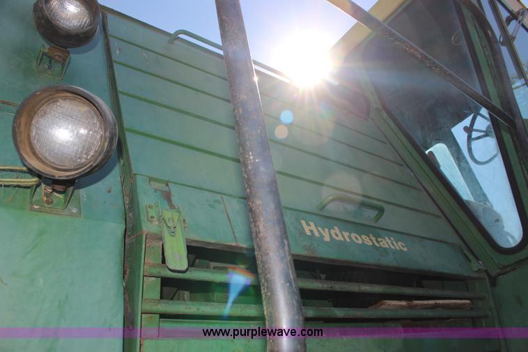 image for item K1202 John Deere 7700 RWA combine