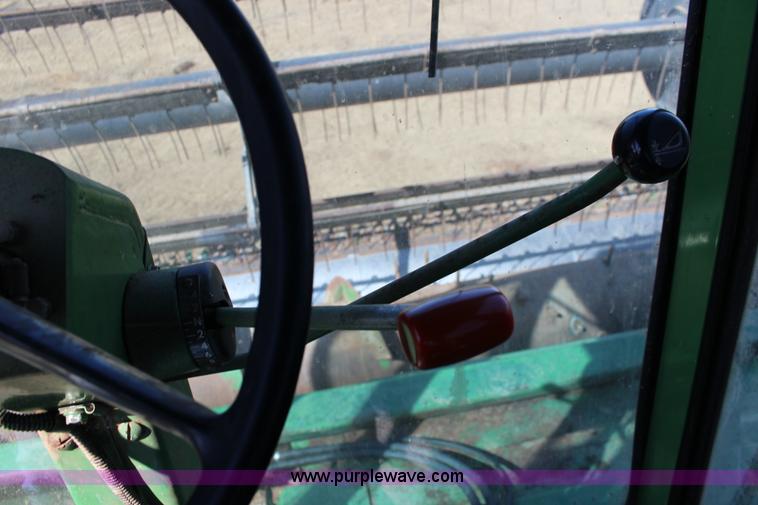 image for item K1202 John Deere 7700 RWA combine