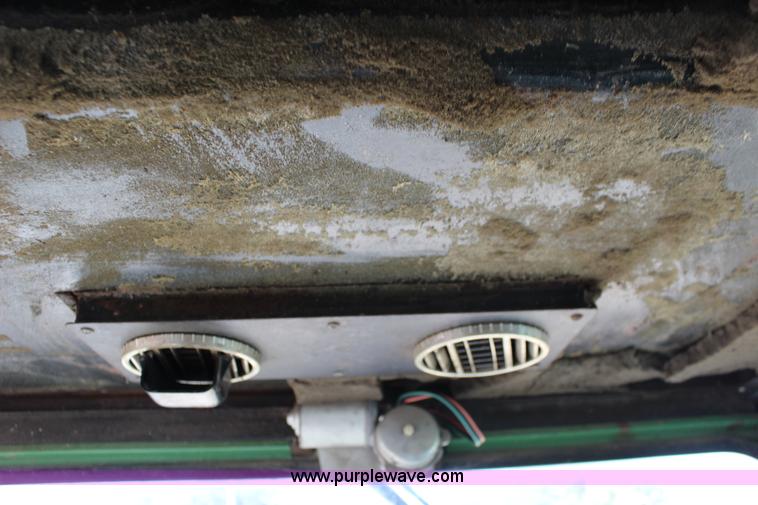 image for item K1202 John Deere 7700 RWA combine