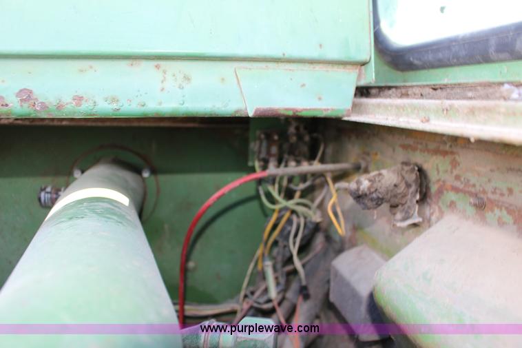 image for item K1202 John Deere 7700 RWA combine