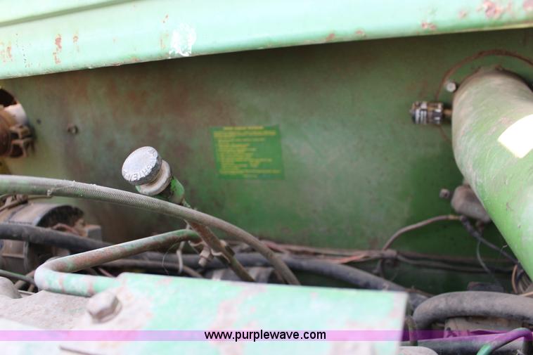 image for item K1202 John Deere 7700 RWA combine