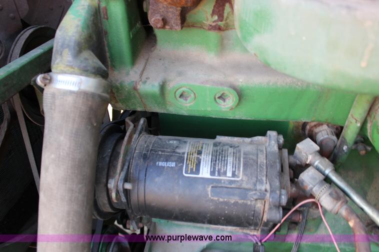 image for item K1202 John Deere 7700 RWA combine