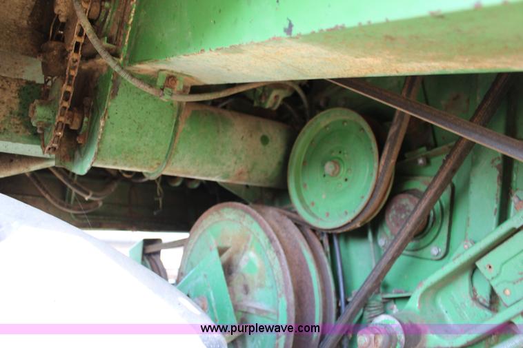 image for item K1202 John Deere 7700 RWA combine