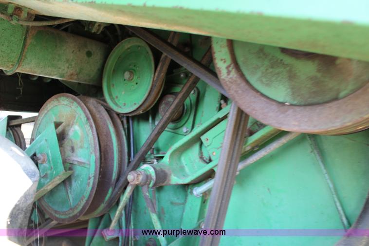 image for item K1202 John Deere 7700 RWA combine