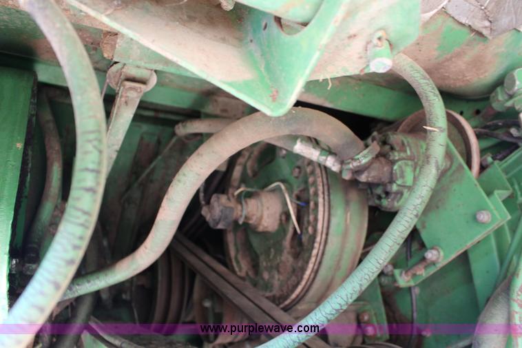 image for item K1202 John Deere 7700 RWA combine