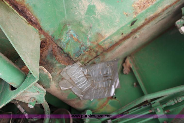 image for item K1202 John Deere 7700 RWA combine