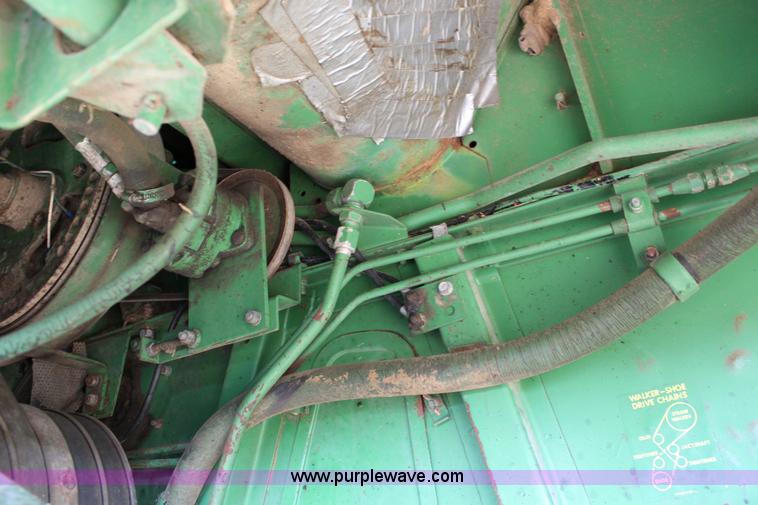 image for item K1202 John Deere 7700 RWA combine