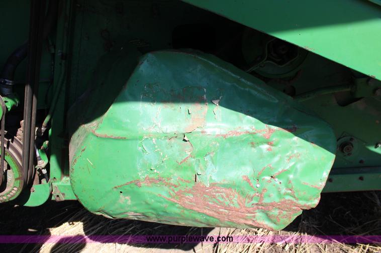 image for item K1202 John Deere 7700 RWA combine