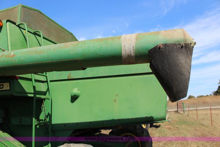 image for item K1202 John Deere 7700 RWA combine