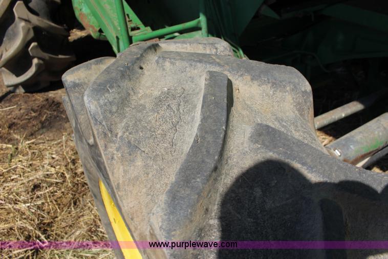 image for item K1202 John Deere 7700 RWA combine