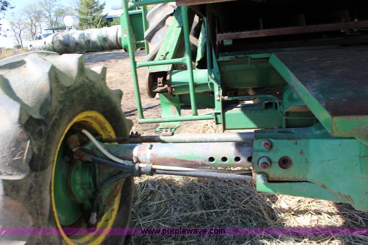 image for item K1202 John Deere 7700 RWA combine