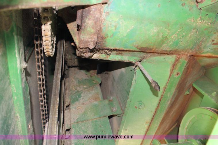 image for item K1202 John Deere 7700 RWA combine