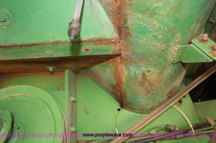 image for item K1202 John Deere 7700 RWA combine