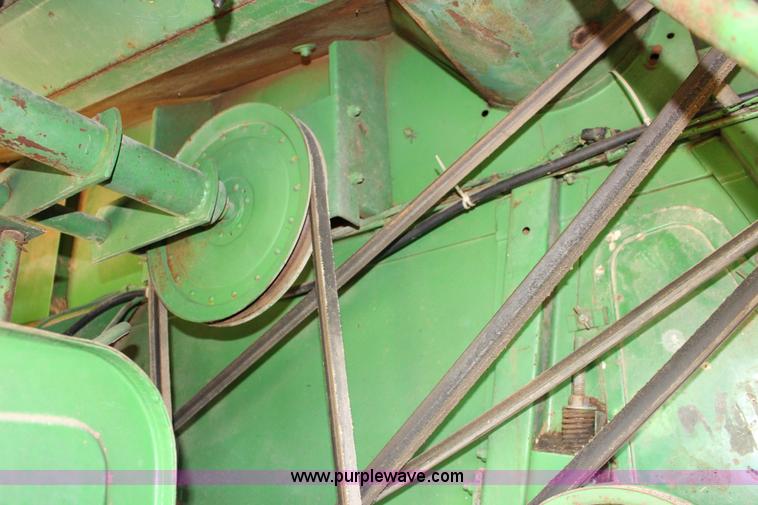 image for item K1202 John Deere 7700 RWA combine