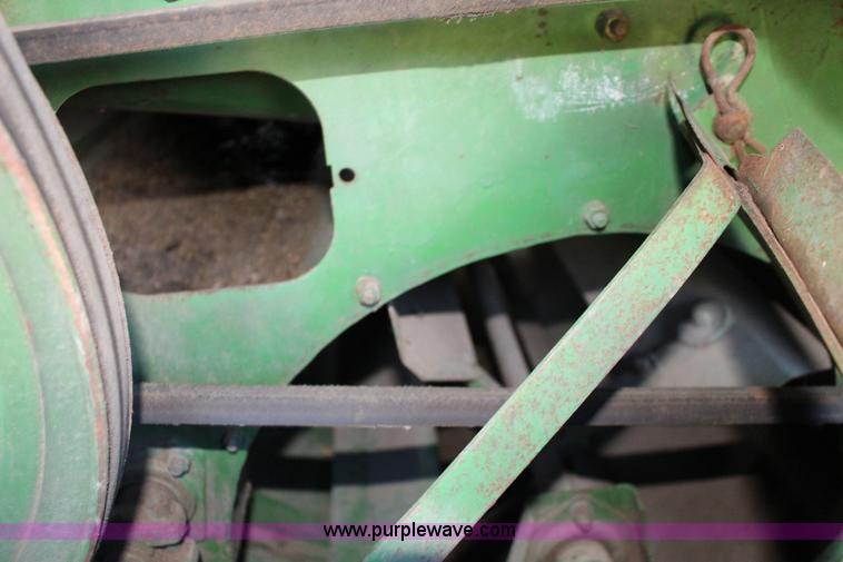 image for item K1202 John Deere 7700 RWA combine