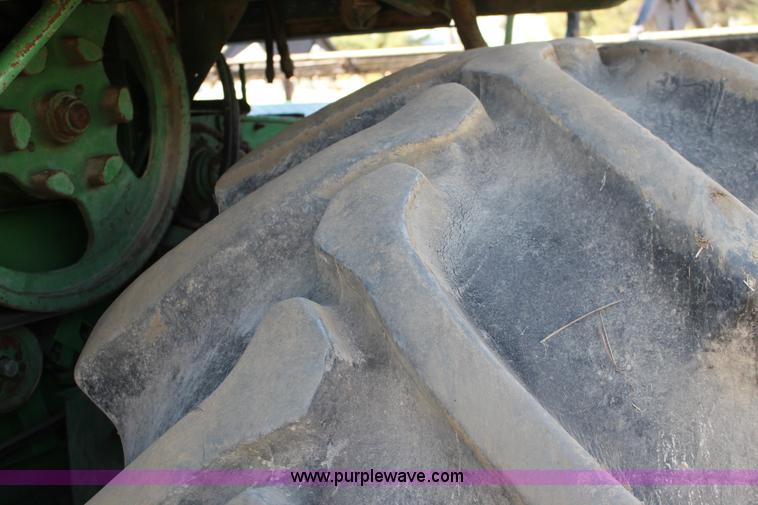 image for item K1202 John Deere 7700 RWA combine