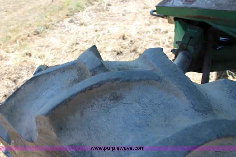 image for item K1202 John Deere 7700 RWA combine