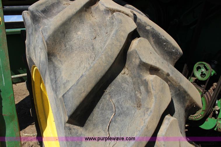 image for item K1202 John Deere 7700 RWA combine