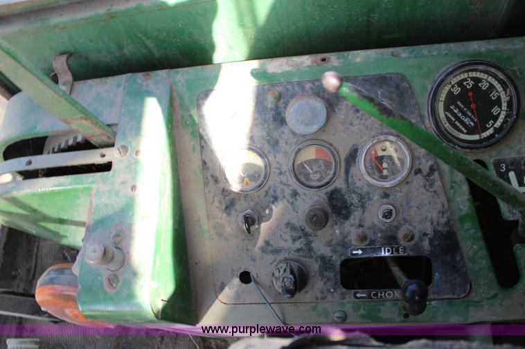 image for item K1203 John Deere 95 combine