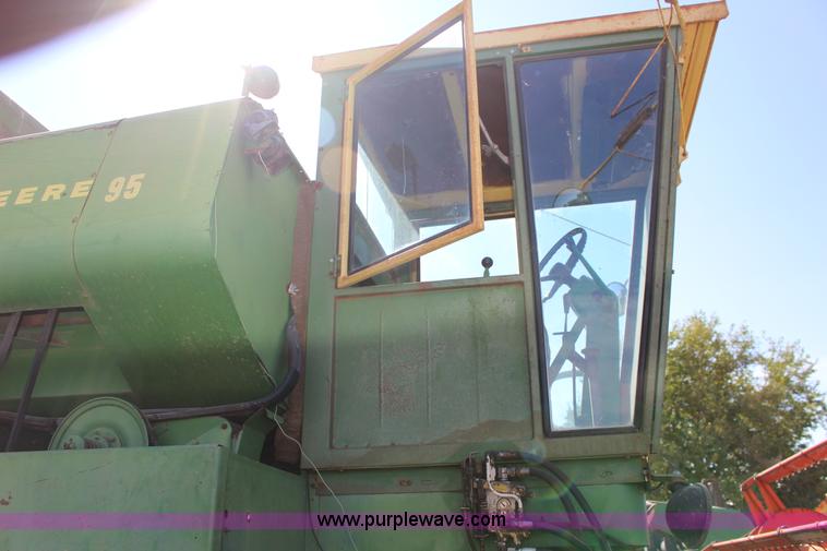 image for item K1203 John Deere 95 combine