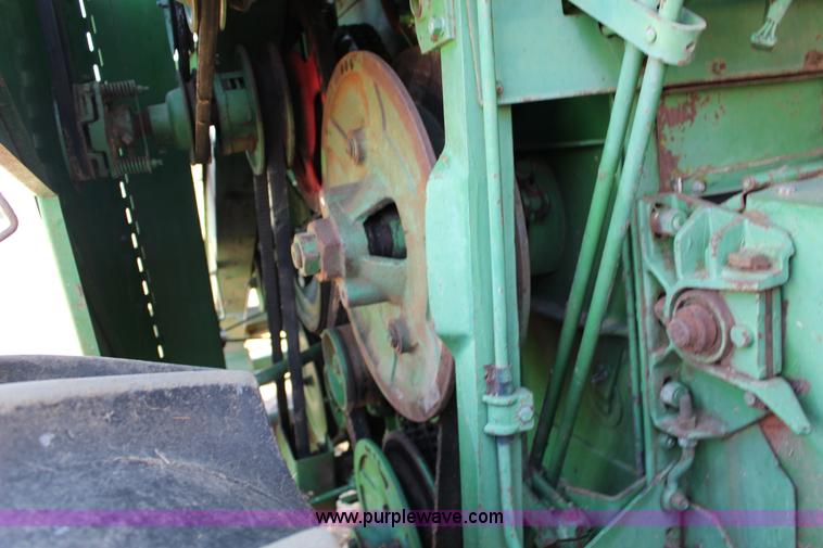 image for item K1203 John Deere 95 combine