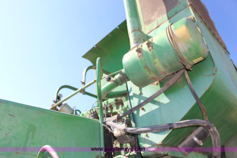 image for item K1203 John Deere 95 combine