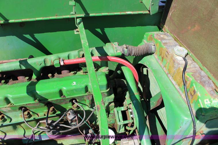 image for item K1203 John Deere 95 combine