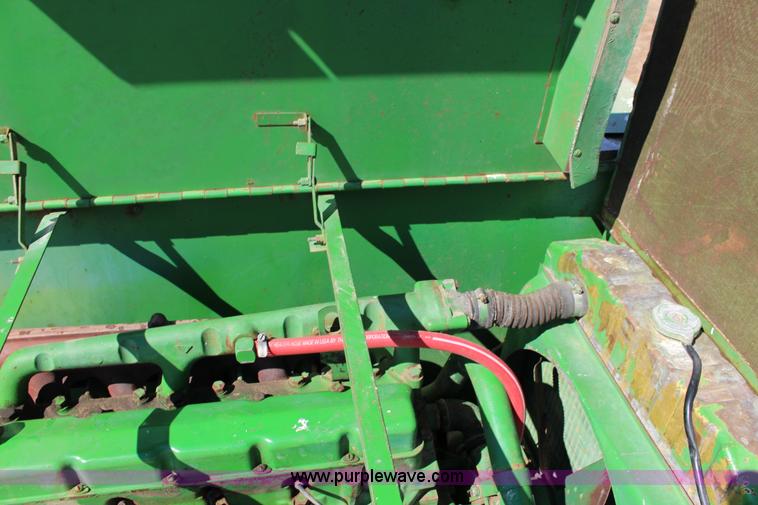 image for item K1203 John Deere 95 combine