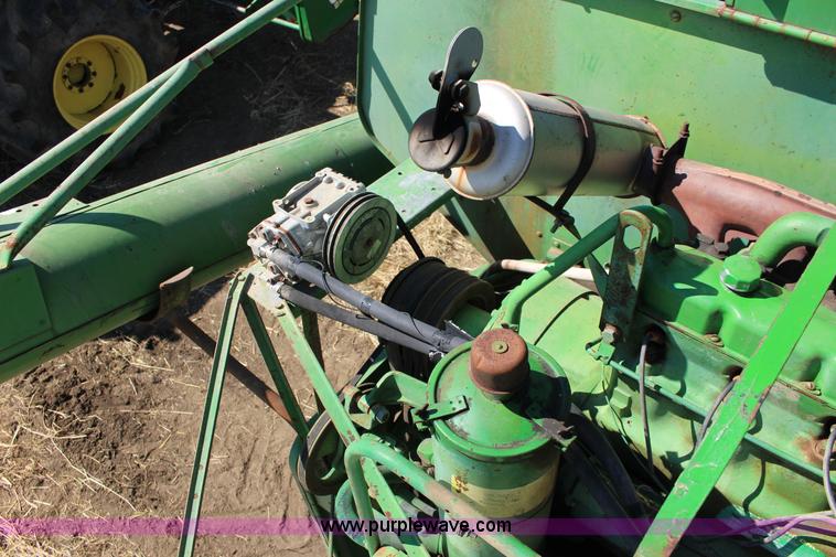 image for item K1203 John Deere 95 combine