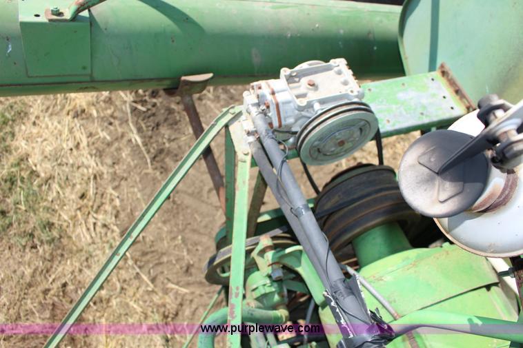 image for item K1203 John Deere 95 combine