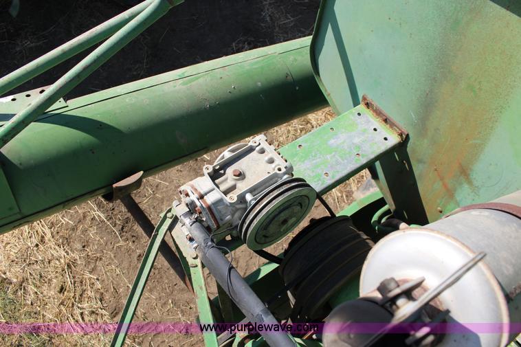 image for item K1203 John Deere 95 combine