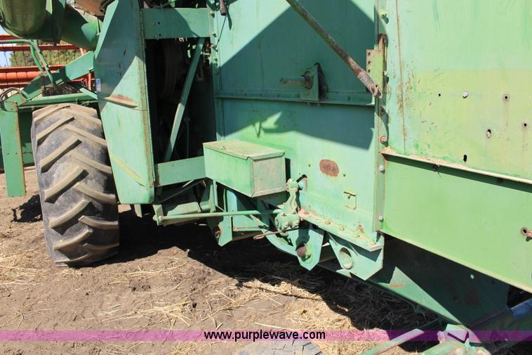 image for item K1203 John Deere 95 combine