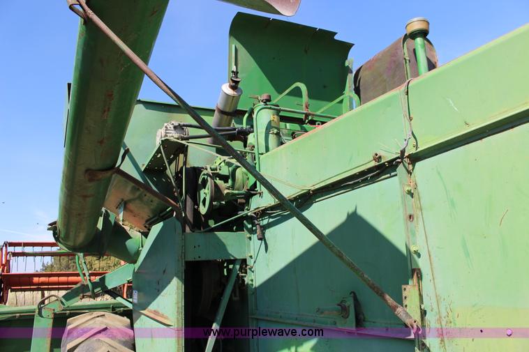 image for item K1203 John Deere 95 combine