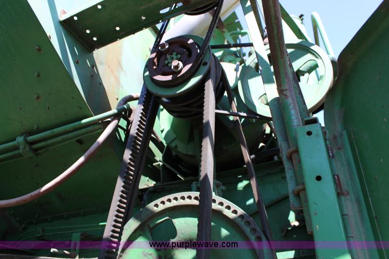 image for item K1203 John Deere 95 combine