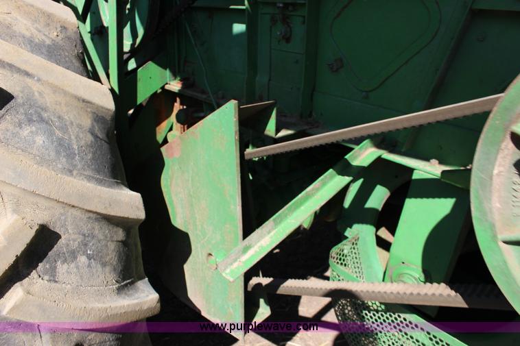 image for item K1203 John Deere 95 combine