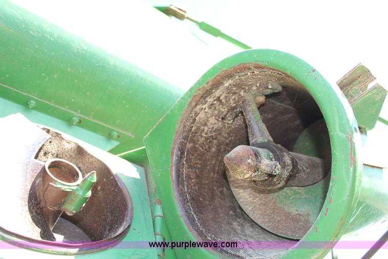 image for item K1203 John Deere 95 combine