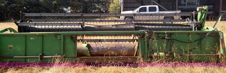 image for item K1233 John Deere 220 flex head