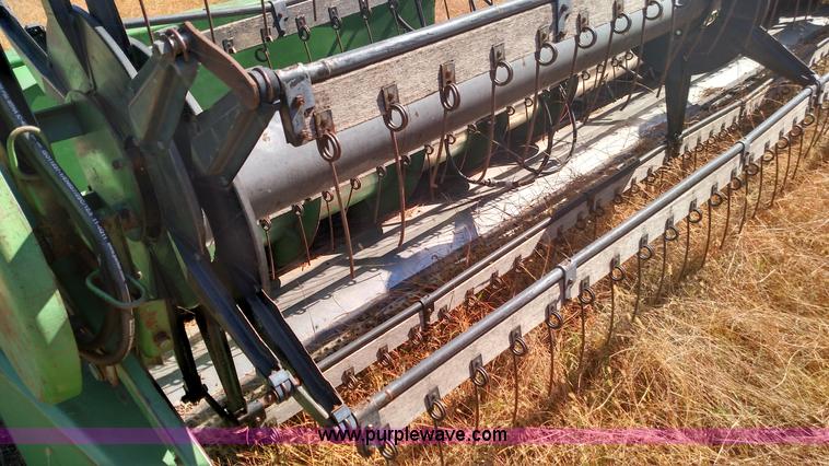 image for item K1233 John Deere 220 flex head