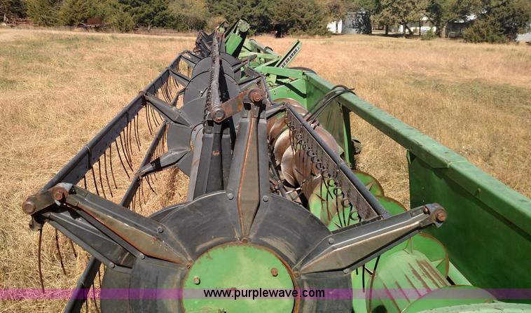 image for item K1233 John Deere 220 flex head